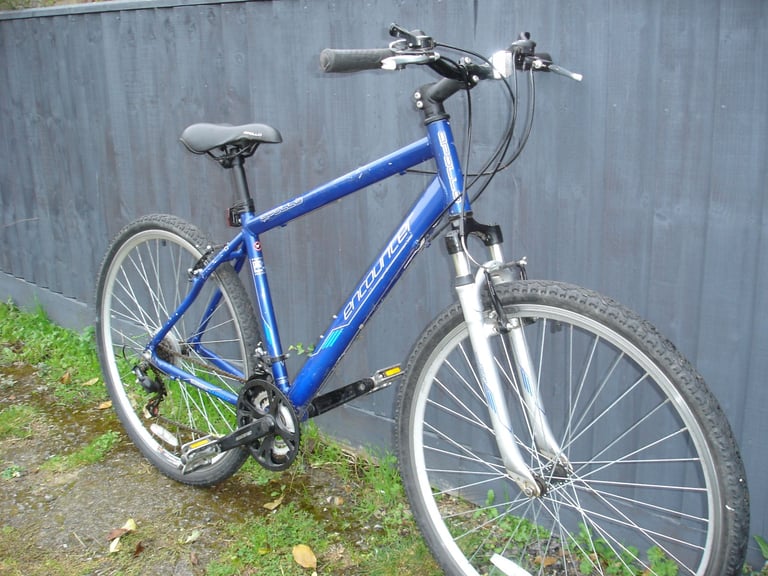 encounter mountain bike 18 speed nice bike