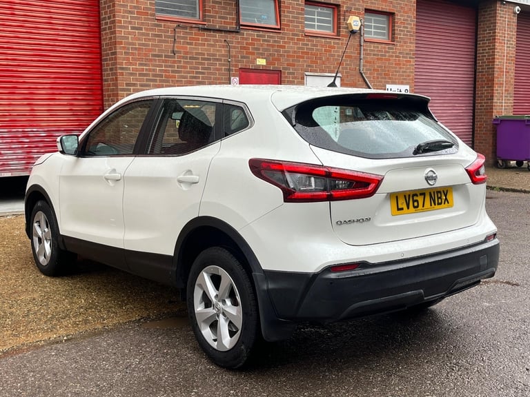 2017 Nissan Qashqai 1.2 DIG-T Acenta XTRON Euro 6 (s/s) 5dr HATCHBACK Petrol Automatic
