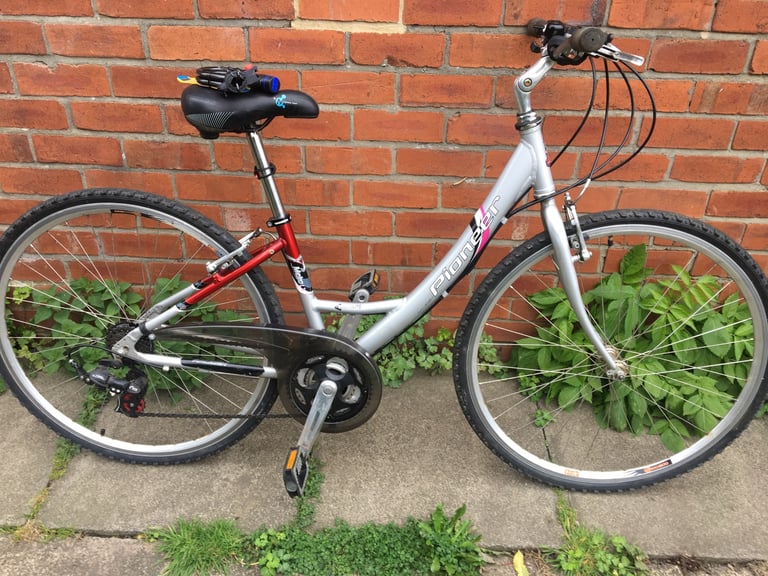 image for Ladies Raleigh Good Condition Fully Working 28” Wheels 21 Gears 16” Frame New Lock&Lights £30