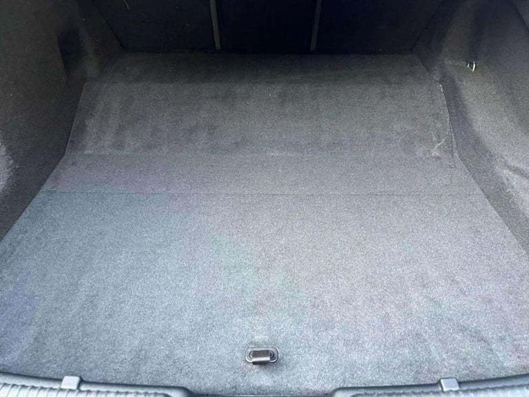 2019 Jaguar XE 2.0d R-Sport Saloon 4dr Diesel Auto Euro 6 (s/s) (180 ps) Saloon Diesel Automatic