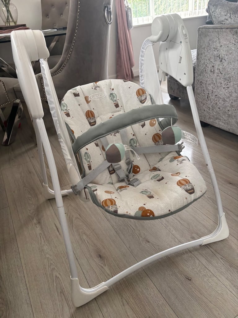 Free battery operated baby swing (no batteries) 