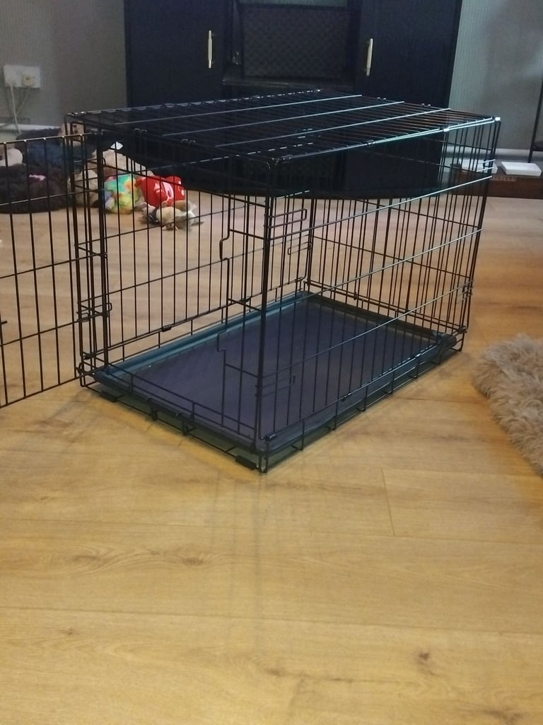 Dog crate new 