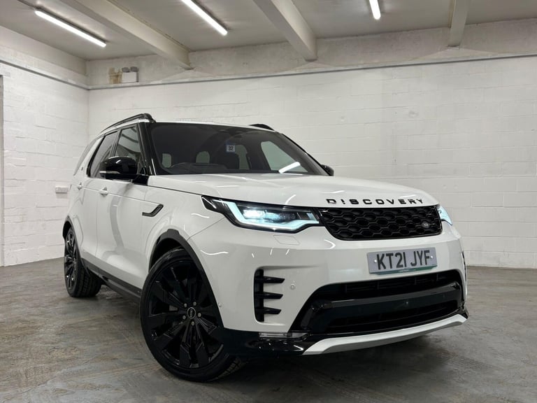 image for  Land Rover Discovery 3.0 D300 MHEV R-Dynamic SE Auto 4WD Euro 6 (s/s) 5dr Diesel Automatic
