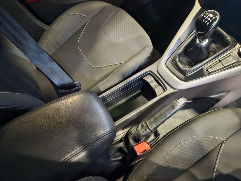 FORD FOCUS 1.5 TDCi Zetec 2016