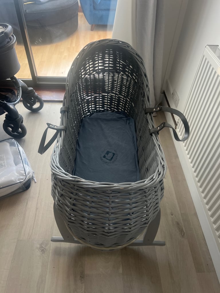 Moses basket 