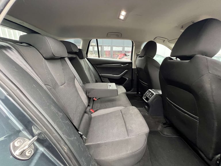 2022 Skoda Octavia 1.4 TSI iV 13kWh SE Technology DSG Euro 6 (s/s) 5dr Estate Hybrid Automatic