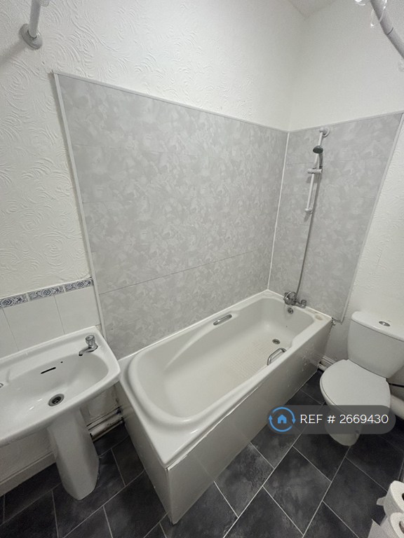 2 bedroom house in Marlfield Street, Manchester, M9 (2 bed) (#2669430)