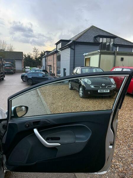 2010 Ford Fiesta 1.25 Zetec 3dr HATCHBACK Petrol Manual