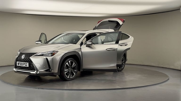 2019 Lexus UX 2.0 250h Takumi SUV 5dr Petrol Hybrid E-CVT E-FOUR Euro 6 (s/s) (184 ps) SUV Petrol...