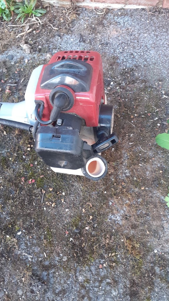 Hedgetrimmer long reach petrol G Tech 