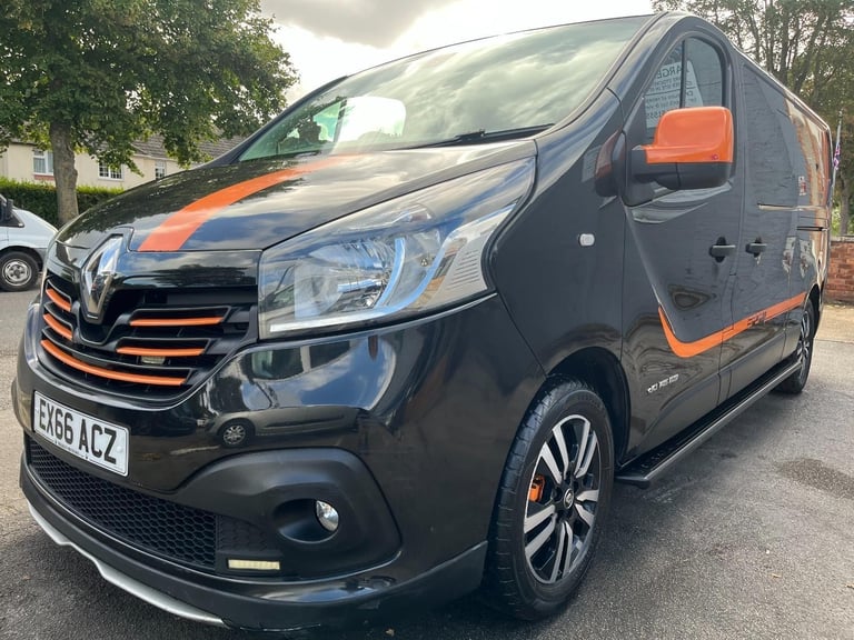 Renault Trafic LL29 ENERGY dCi 145 Sport Nav 5 Seat Crew Van DIESEL 2016/66