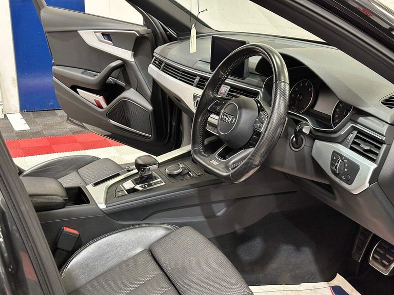AUDI A4 2.0 TFSI S-LINE AUTOMATIC SALOON 2015 [65-PLATE]