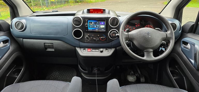 PEUGEOT PARTNER TEPEE AUTO 