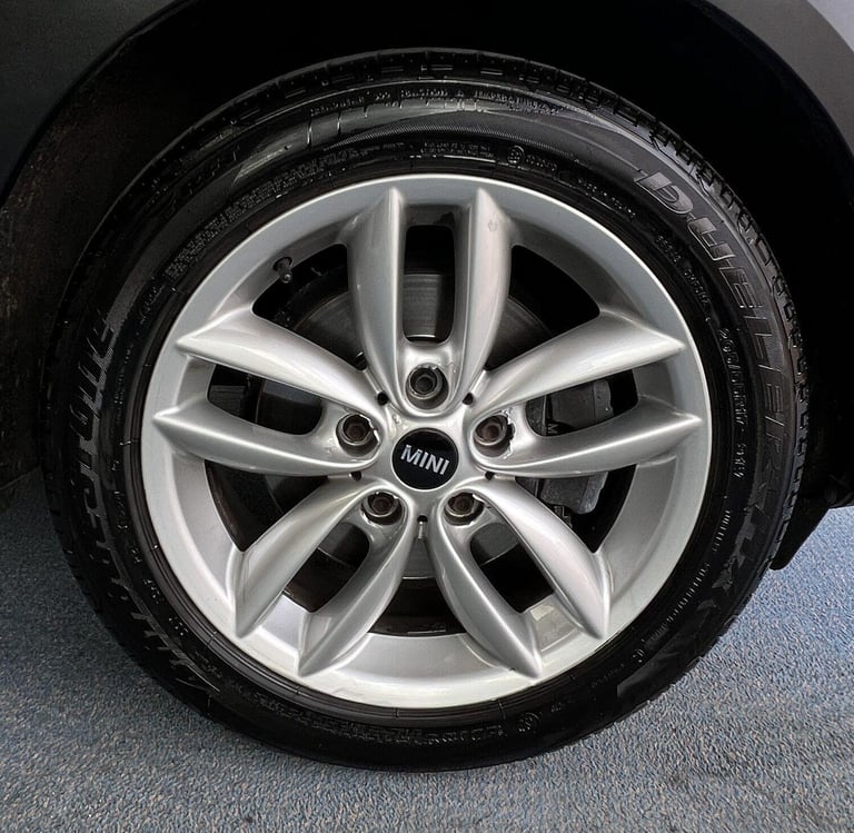 2011 MINI Countryman 1.6 Cooper Euro 5 (s/s) 5dr HATCHBACK Petrol Manual