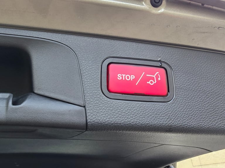 2021 Mercedes-Benz GLC 220d 4Matic AMG Line Premium 5dr 9G-Tronic 90DAYS WARRANTY HPI CLEAR  ESTA...