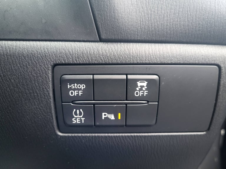 2017 Mazda Mazda3 2.0 Sport Nav 5dr HATCHBACK PETROL Manual