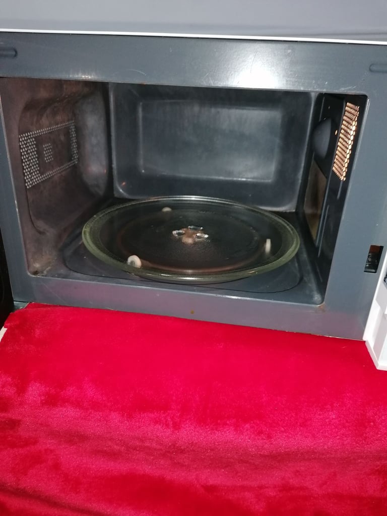 image for Panasonic 800w microwave full working. No offers