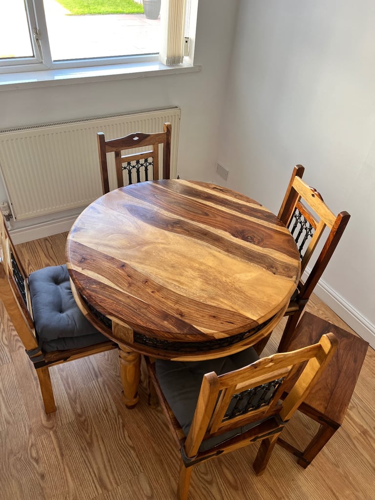 image for Solid Oak Dining Table