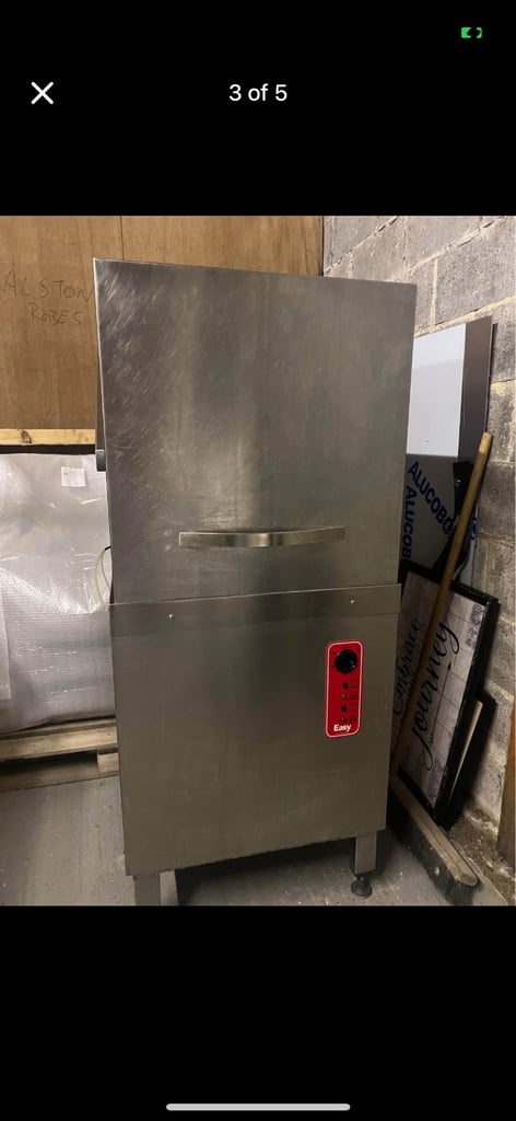 image for Commercial dishwasher 