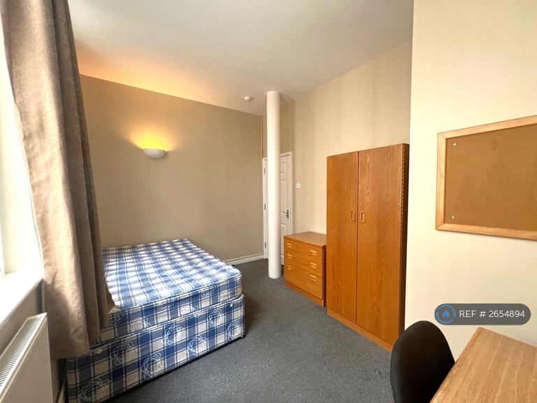 5 bedroom flat in St Nicholas Street, Bristol, BS1 (5 bed) (#2654894)