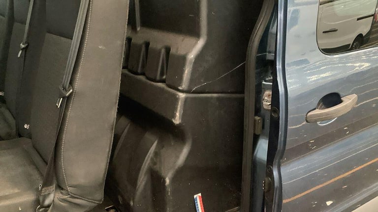 2021 Ford Transit 2.0 EcoBlue 185ps H3 Limited Double Cab Van PANEL VAN DIESEL Manual