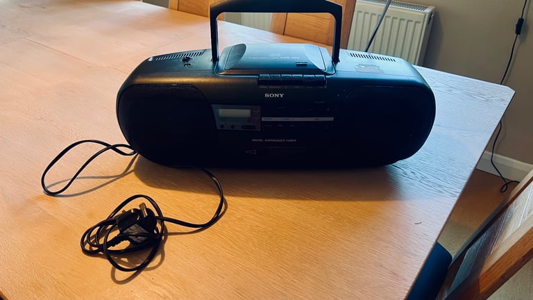 Sony cd radio cassette digital player