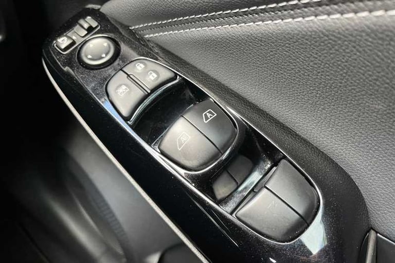 2024 Nissan Juke 1.6 HYBRID TEKNA 5DR AUTO Hatchback Hybrid Automatic