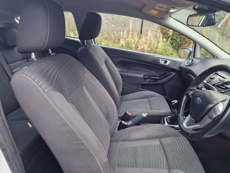 Ford, FIESTA, Hatchback, 2013, Manual, 1498 (cc), 3 doors