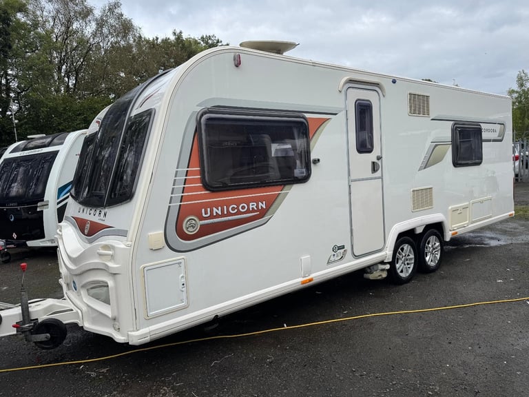 ⭐️ 2014/15 BAILEY UNICORN CORDOBA ⭐️4 BERTH TWIN AXLE TOURING CARAVAN 