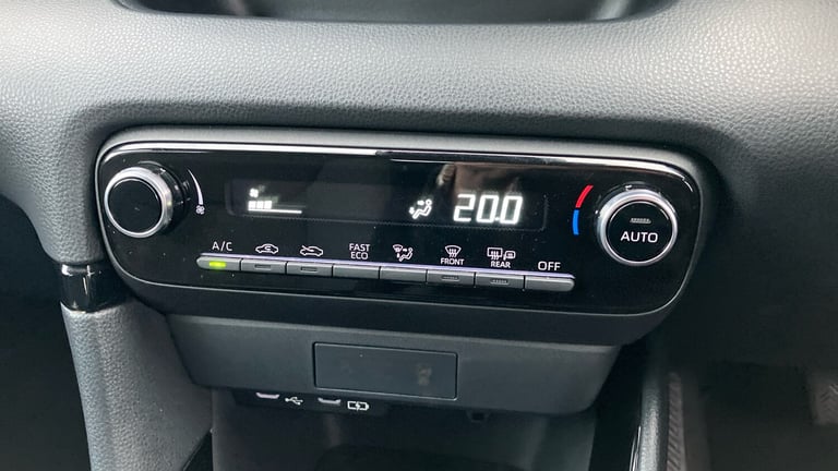 2024 Toyota Yaris 1.5 Hybrid Design 5dr CVT HATCHBACK PETROL/ELECTRIC Automatic
