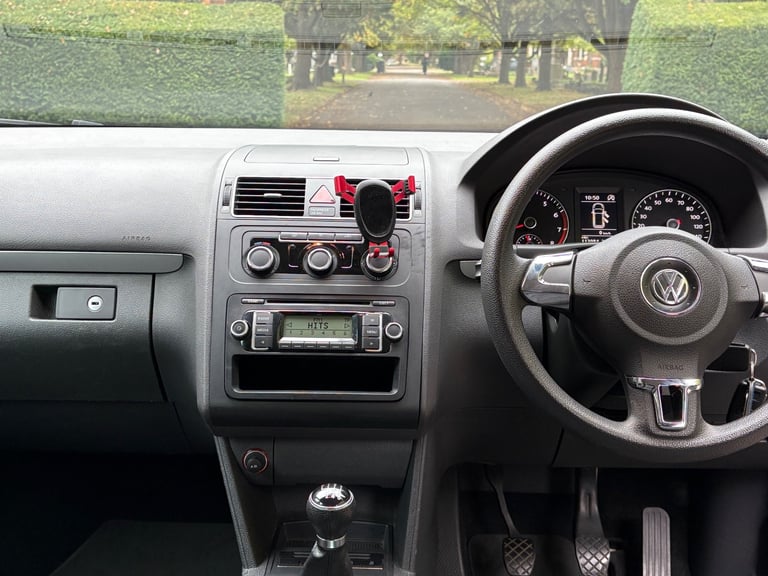 Volkswagen, TOURAN, MPV, 2011, Manual, 1197 (cc), 5 doors