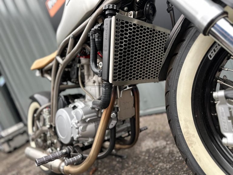 Stunning Super Low Mileage 2019/69 CCM Spitfire Bobber Motorcycle 
