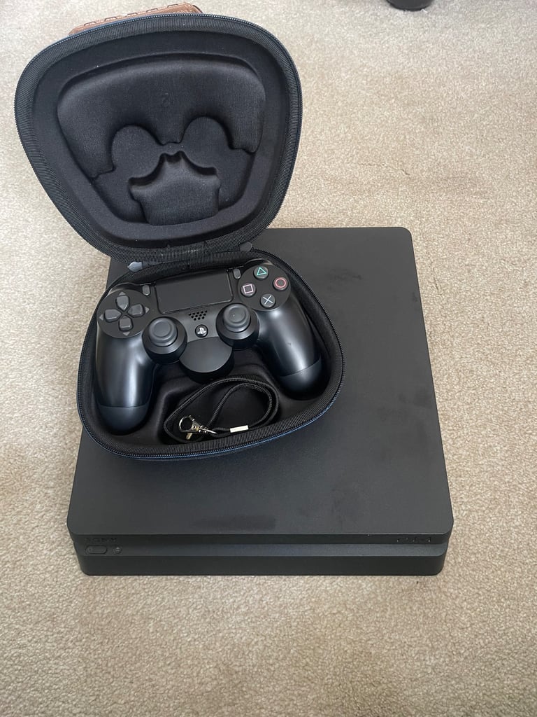 PS4 Slim Console 1TB - Black