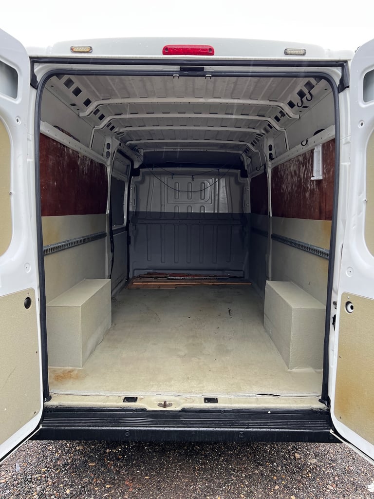 2021 Peugeot Boxer 2.2 BlueHDi L3H2 Professional Van 140ps 72k miles one owner full history  PANE...
