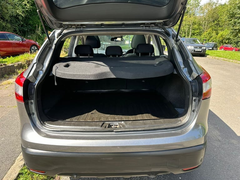 Nissan QASHQAI 1.5L Diesel N Tec! Only £20 Road Tax! With Full Service History!