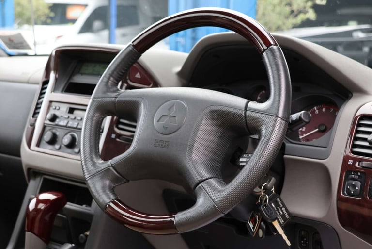 1995 Mitsubishi Shogun 3.5 V6 GDI GLS 3dr Auto ESTATE PETROL Automatic