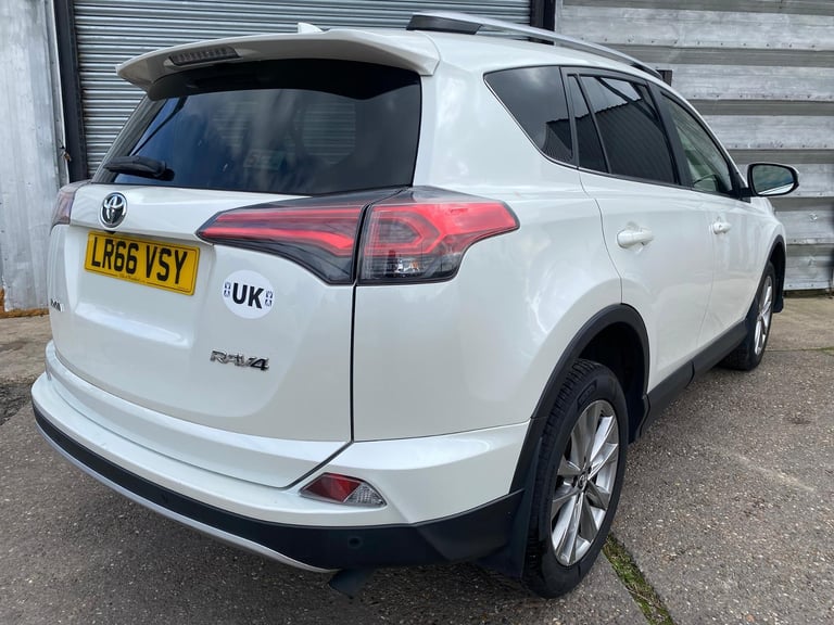 2017 66 REG TOYOTA RAV4 EXCEL 2.0TDi DAMAGED REPAIRABLE SALVAGE