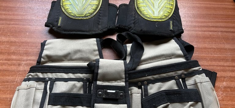 image for Tool belt pouch and knee pads