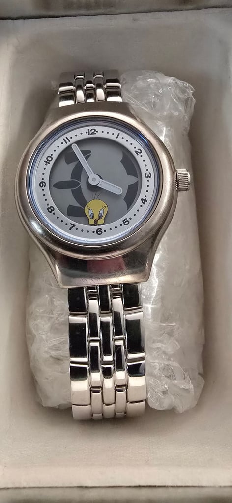 image for WOMENS COLLECTABLE FOSSIL BIG TICK TWEETY PIE LIMITED EDITION WARNER BROS WATCH