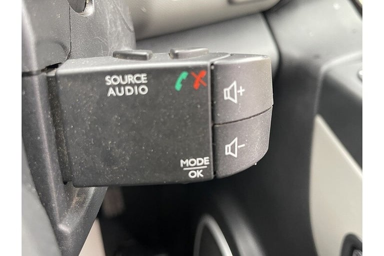 2018 Renault Trafic dCi ENERGY 27 Sport Nav Panel Van Diesel Manual