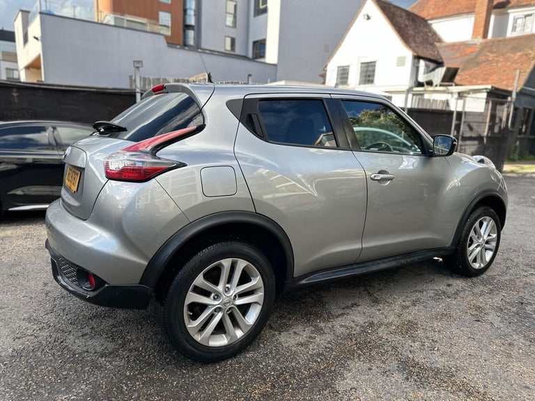 2015 Nissan Juke 1.6 Acenta Premium XTRON Euro 5 5dr HATCHBACK Petrol Automatic