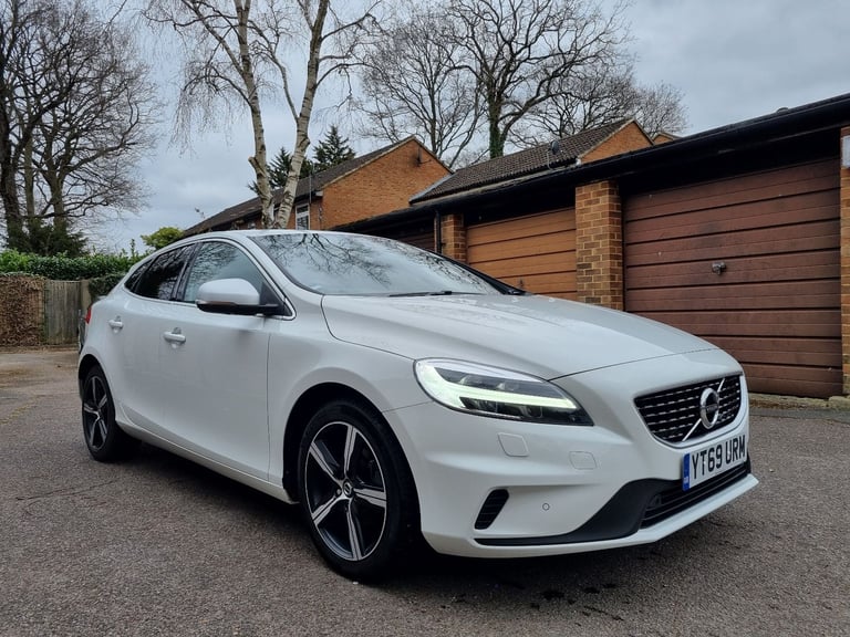 Volvo, V40, Hatchback, 2019, Manual, 1969 (cc), 5 doors