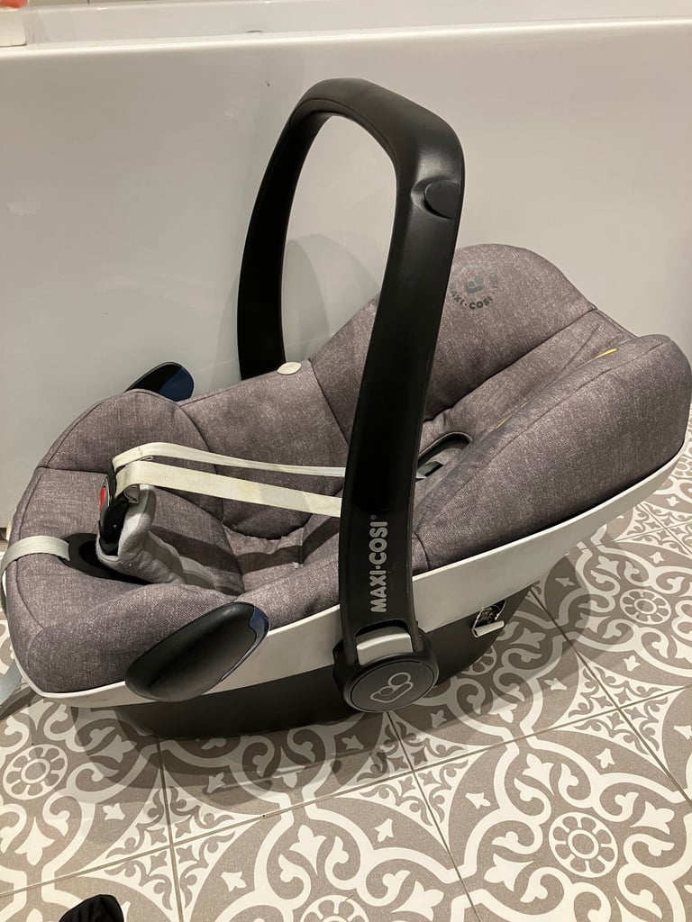 image for Free Maxi Cosi Pebble plus Baby Car Seat
