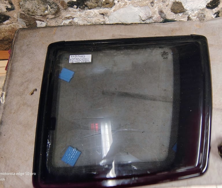  NEW 2014   Elddis explorer side window 