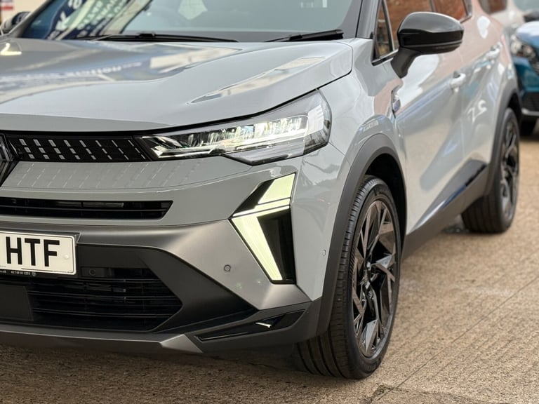 2025 Renault Captur 1.8 E-Tech Full Hybrid 160 Esprit Alpine 5dr Auto HATCHBACK PETROL/ELECTRIC A...