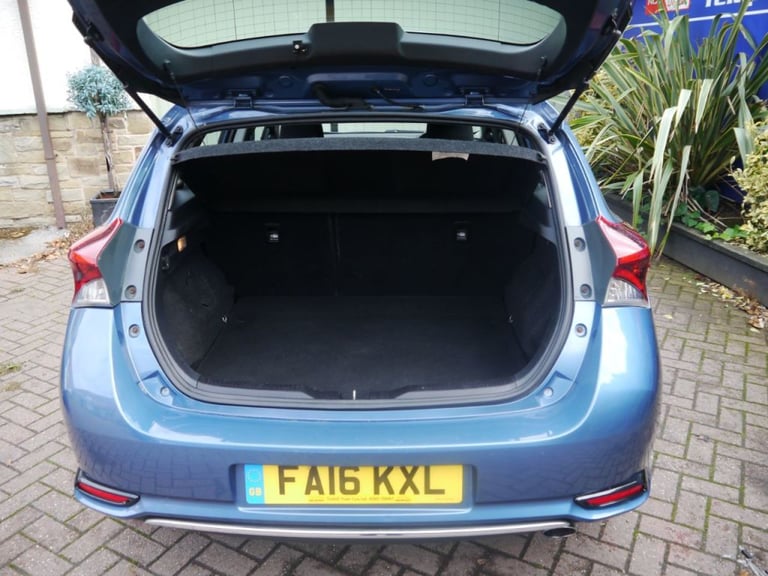  Toyota Auris 1.6 D-4D Business Edition 5dr Diesel
