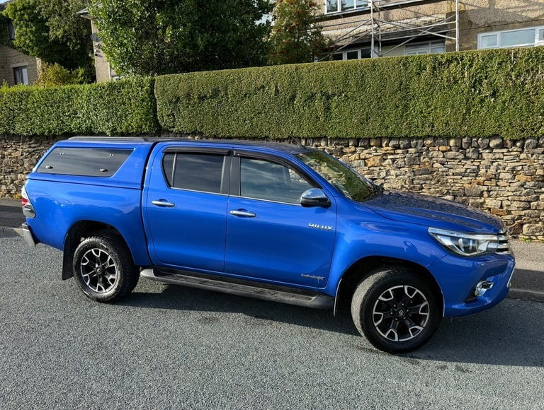 image for 2019 Toyota Hilux INVINCIBLE X D/C 2.4 D4-D AUTO 4X4 BLUE PICK UP Diesel Automatic