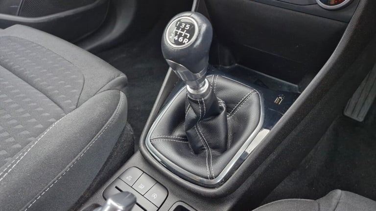 2019 Ford Fiesta 1.0T EcoBoost GPF Zetec Hatchback 5dr Petrol Manual Euro 6 (s/s) (100 ps) Hatchb...