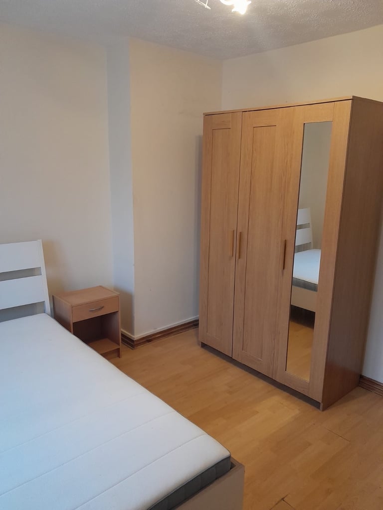 Double room for rent 