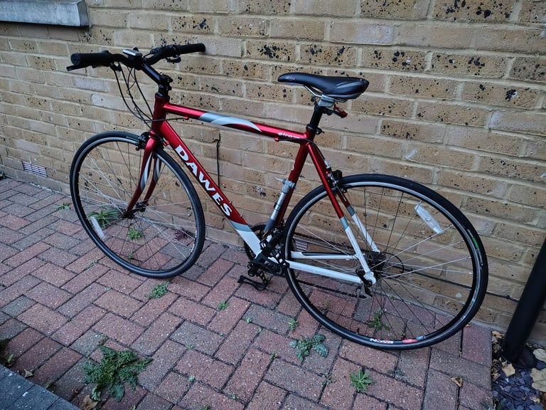 Dawes Giro 300 Flat Bar Road Bike Mens Bicycle